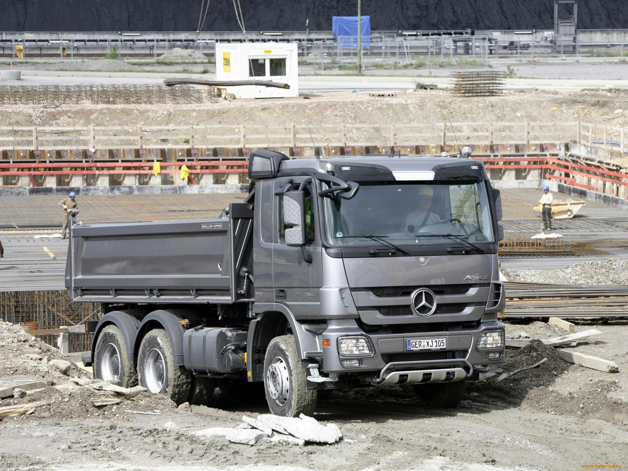 , mercedes, trucks